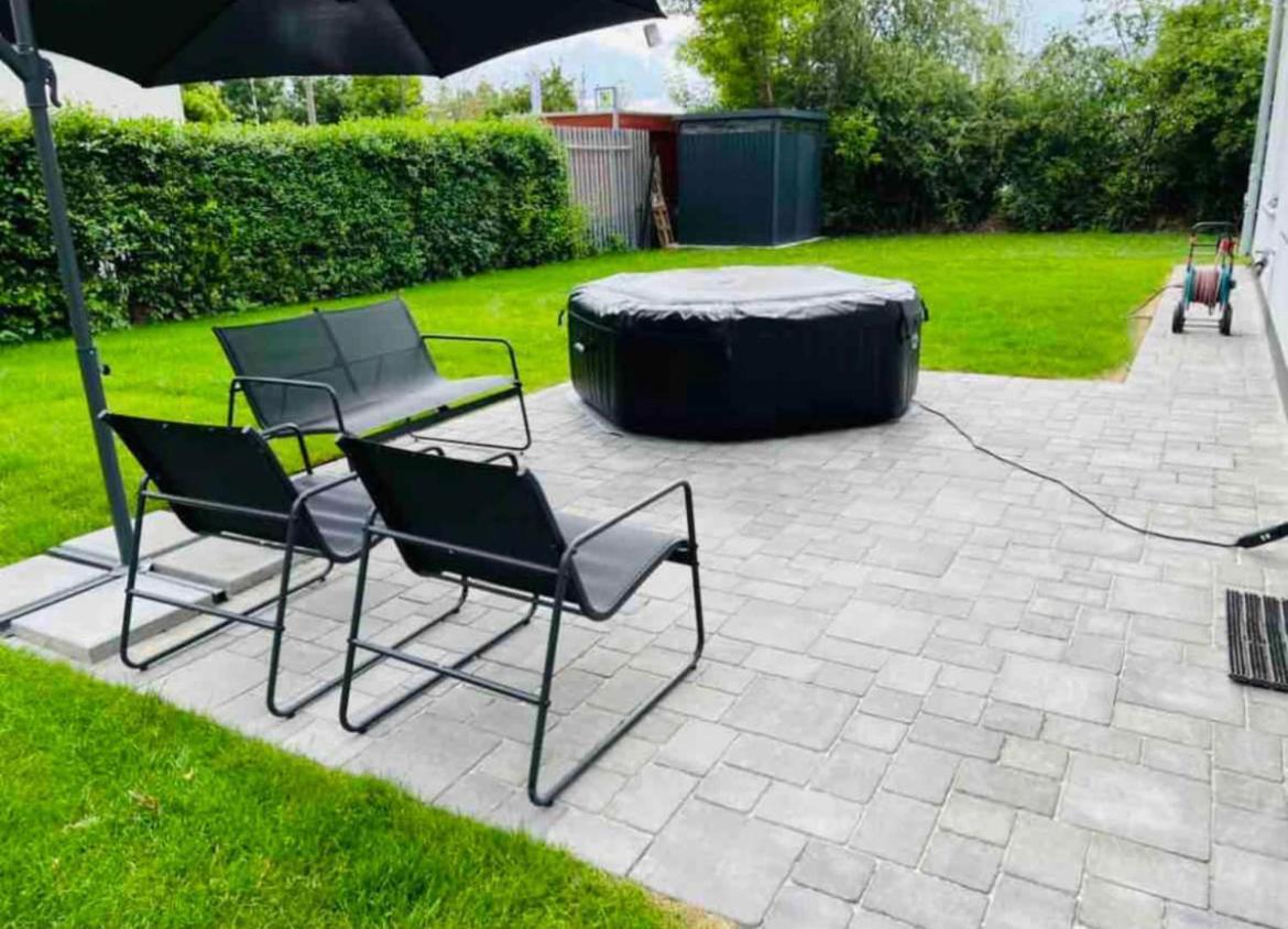 Haushalfte Mit Garten, Kamin, Grill & Whirlpool Nahe Ber Villa Berlin Exterior photo