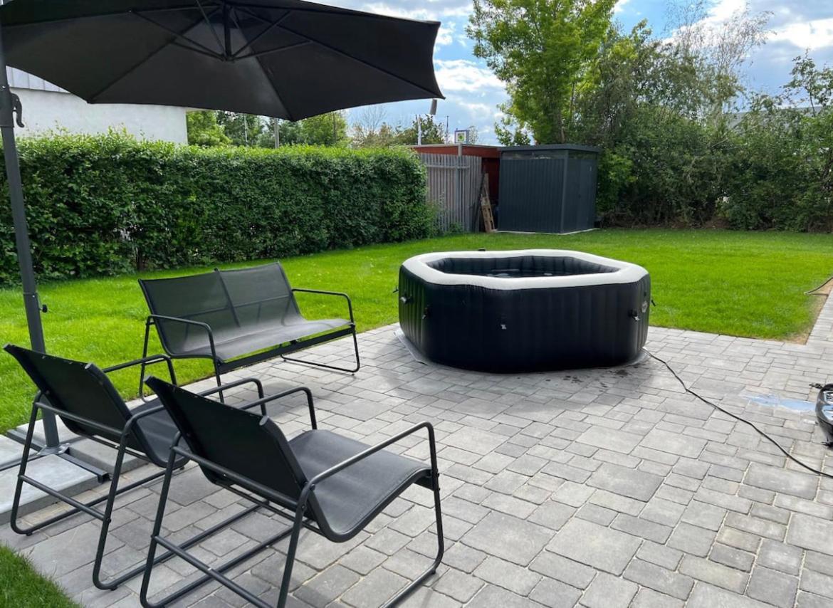 Haushalfte Mit Garten, Kamin, Grill & Whirlpool Nahe Ber Villa Berlin Exterior photo