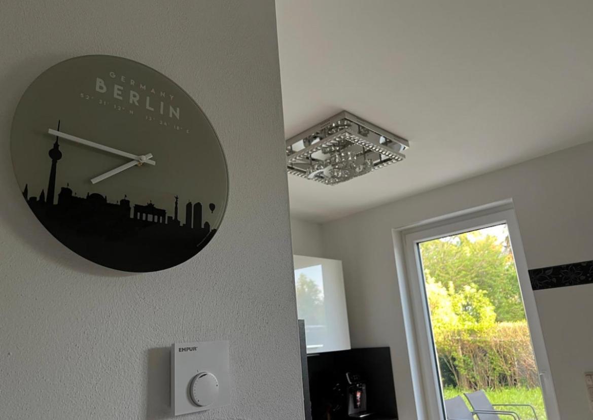 Haushalfte Mit Garten, Kamin, Grill & Whirlpool Nahe Ber Villa Berlin Exterior photo