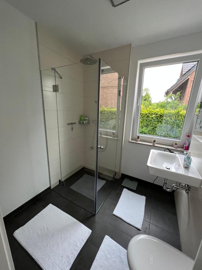 Haushalfte Mit Garten, Kamin, Grill & Whirlpool Nahe Ber Villa Berlin Exterior photo